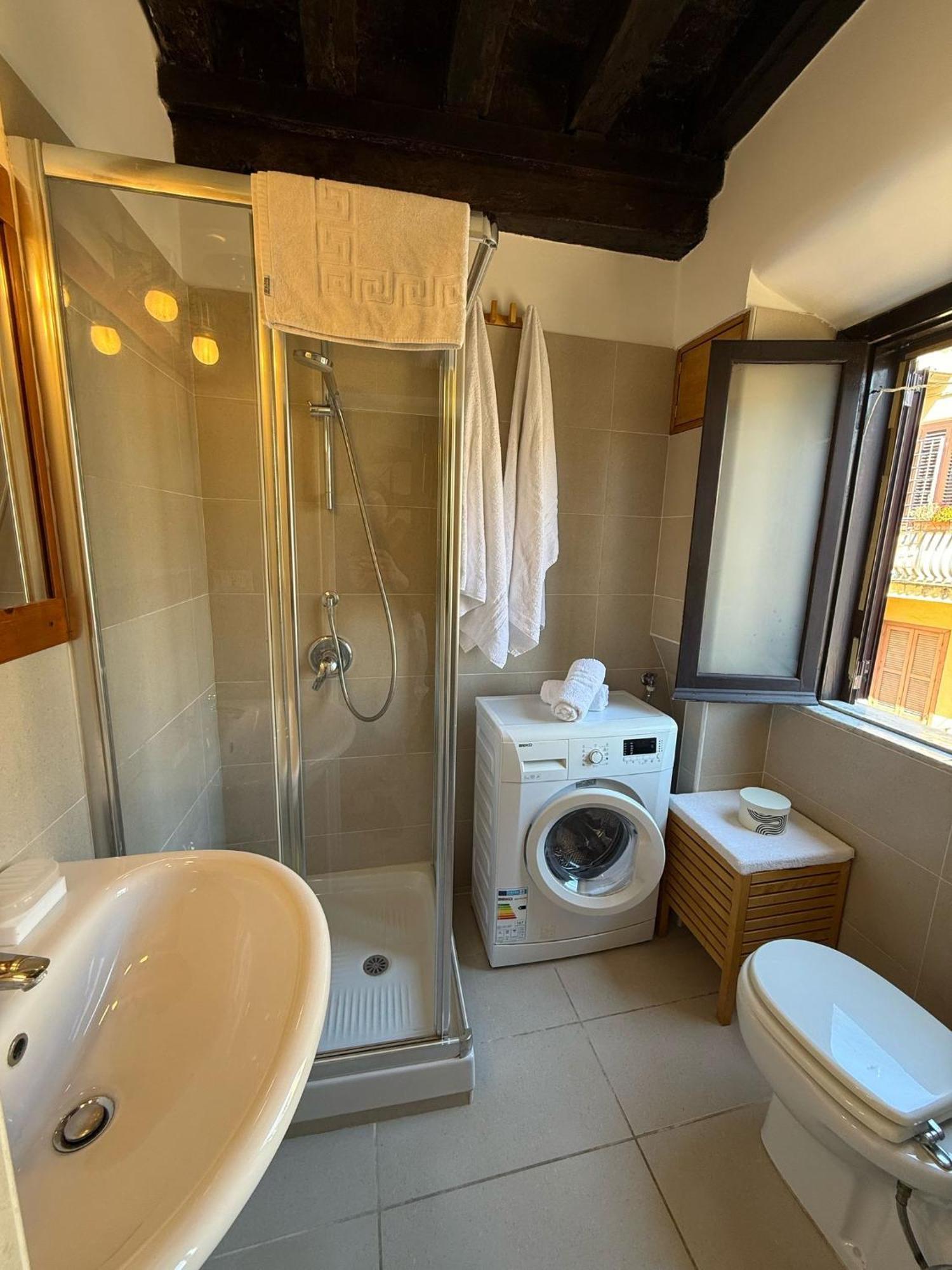 Ferienwohnung Rione VI Loft Rom Zimmer foto
